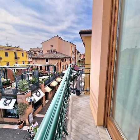 Center View Апартаменти