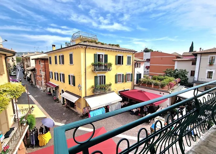 Апартаменти Center View Бардоліно