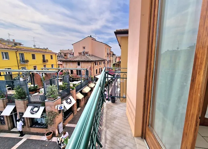 Center View Апартаменти