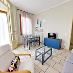 Center View *